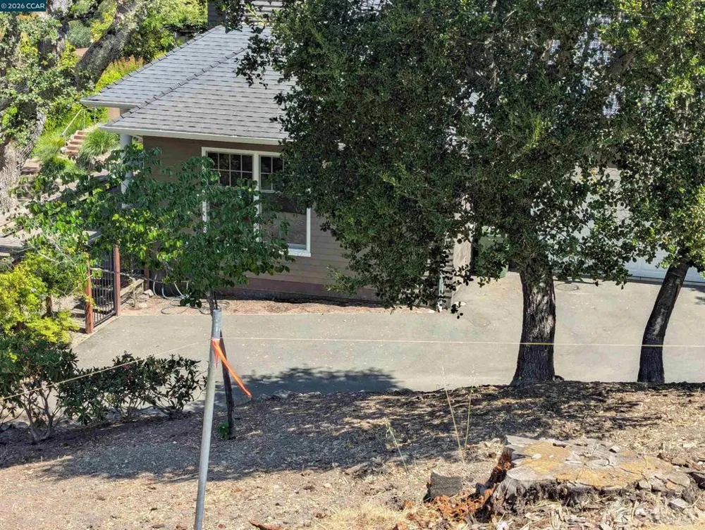13 St. James  Ct. Orinda, CA 94563
