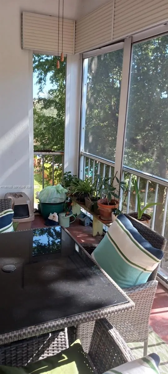 6731 Cypress Rd #310 Plantation, FL 33317