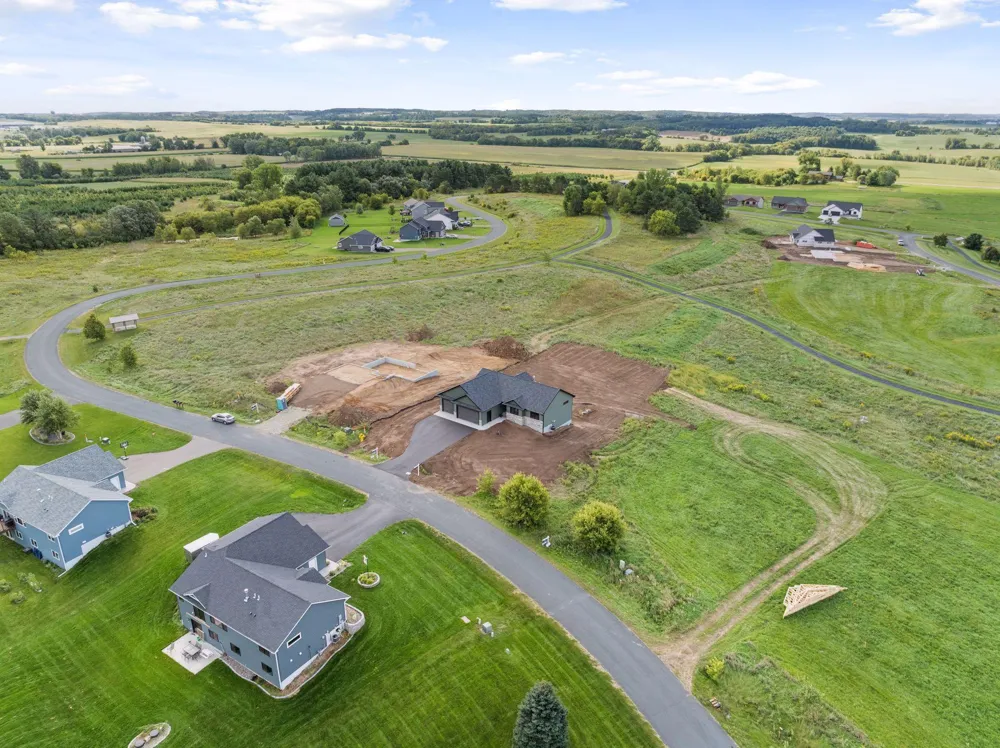 1635 75th Avenue Hammond, WI 54015