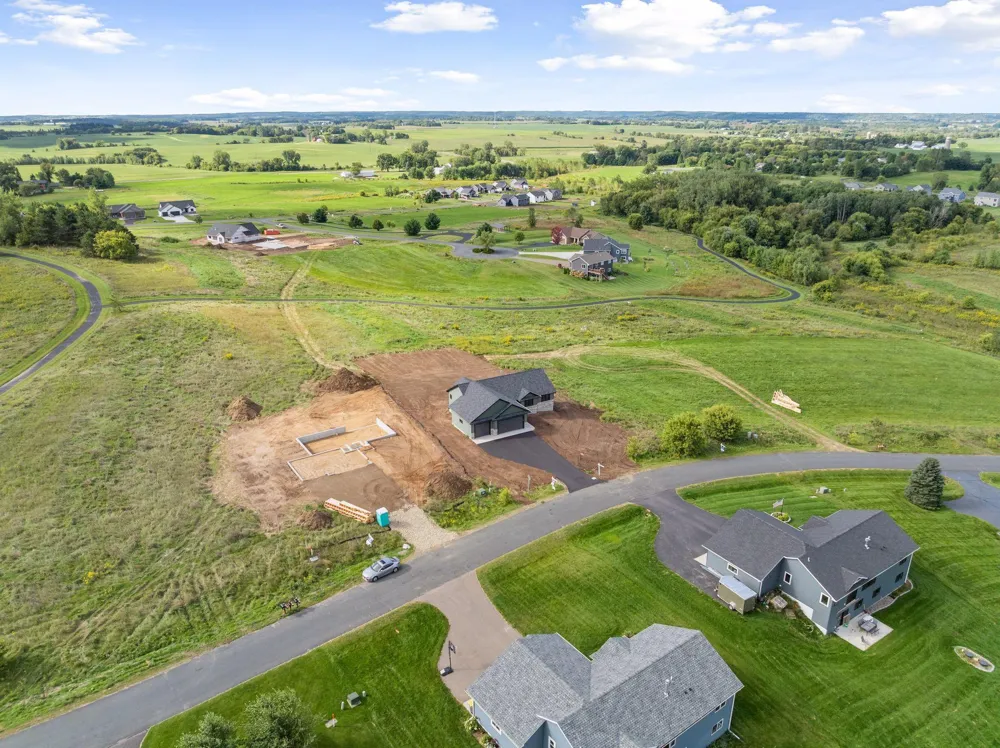 1635 75th Avenue Hammond, WI 54015