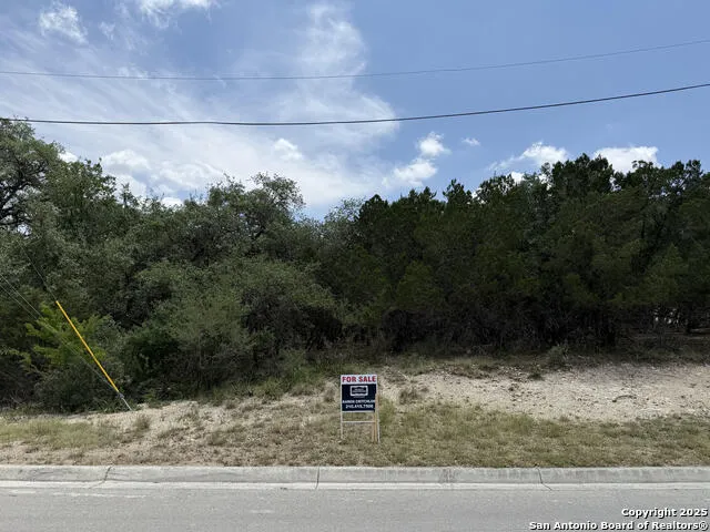 7820 VENTURA BOULEVARD Selma, TX 78154