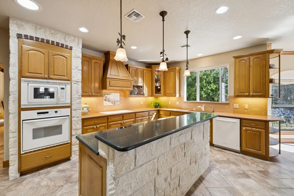 85 Rio Colorado Drive Boerne, TX 78006