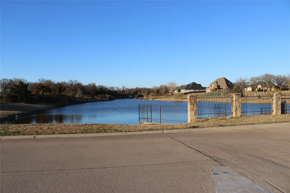138 Walnut Creek Lane Boyd, TX 76023