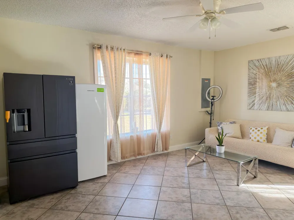2426 GRESHAM DRIVE Orlando, FL 32807