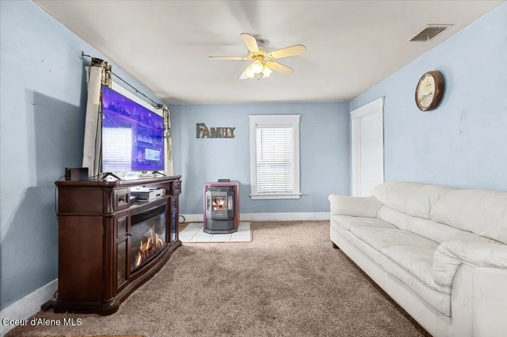 315 S 5th Street St. Maries, ID 83861