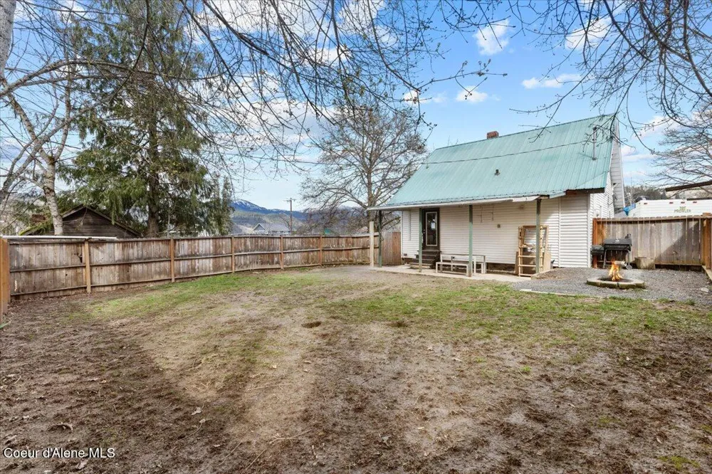 315 S 5th Street St. Maries, ID 83861