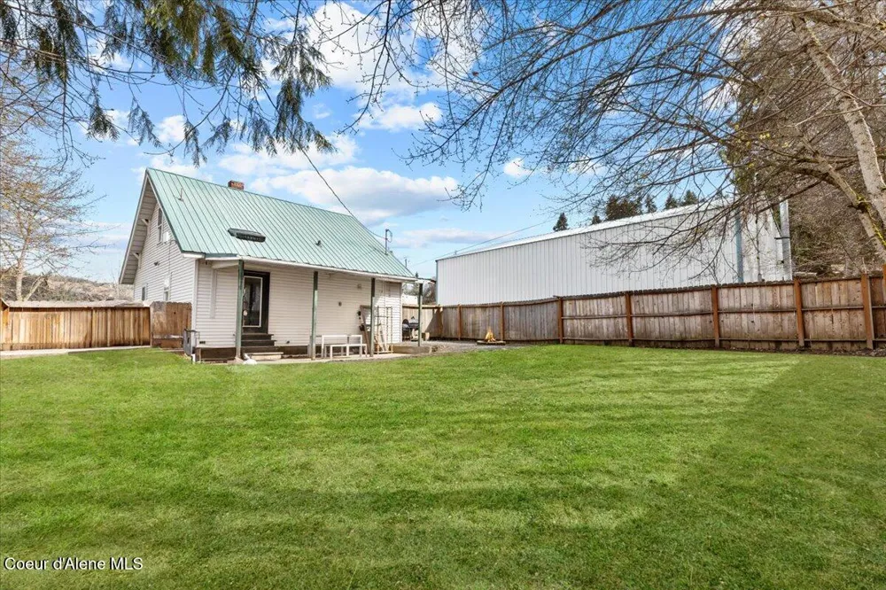 315 S 5th Street St. Maries, ID 83861