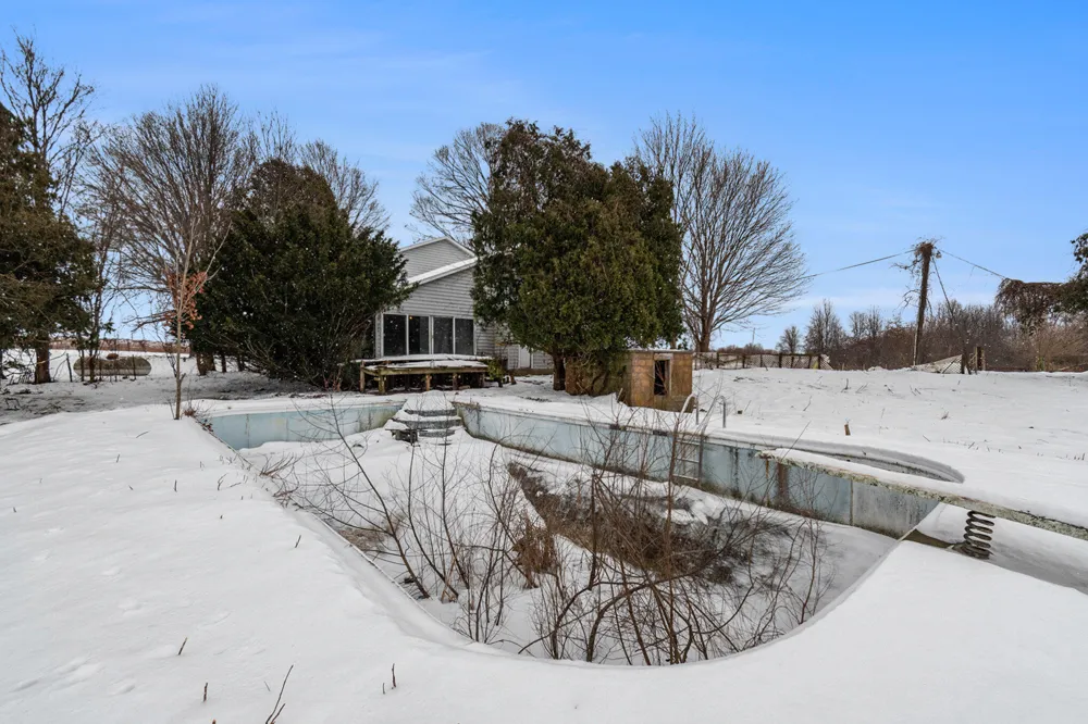 8600 Garr Road Berrien Springs, MI 49103