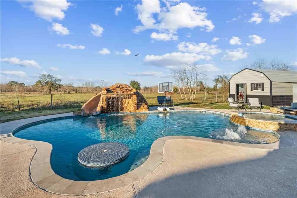 43910 Highway 290 Business Prairie View, TX 77484
