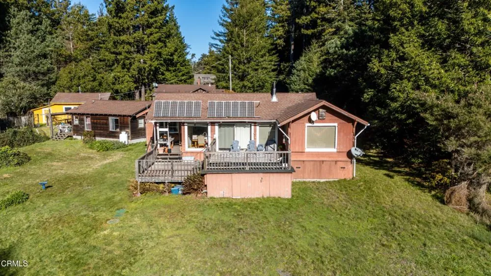 10250 Nichols Lane Mendocino, CA 95460