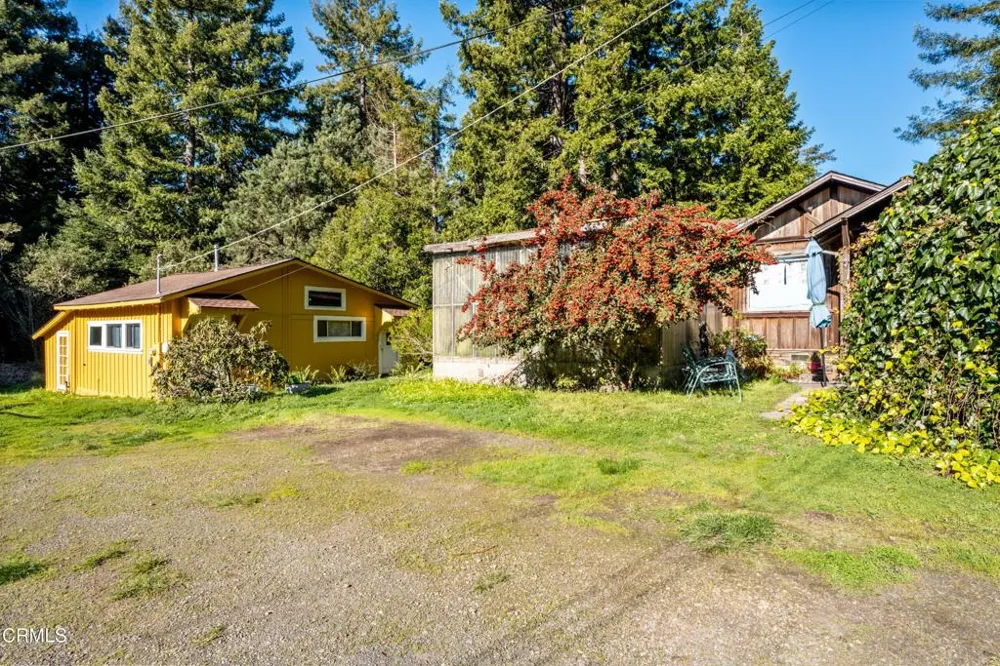 10250 Nichols Lane Mendocino, CA 95460