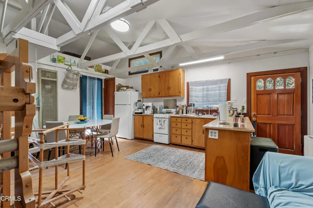 10250 Nichols Lane Mendocino, CA 95460