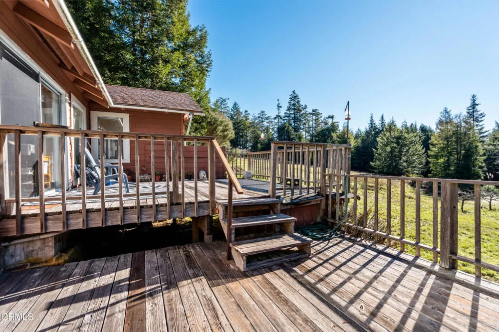 10250 Nichols Lane Mendocino, CA 95460