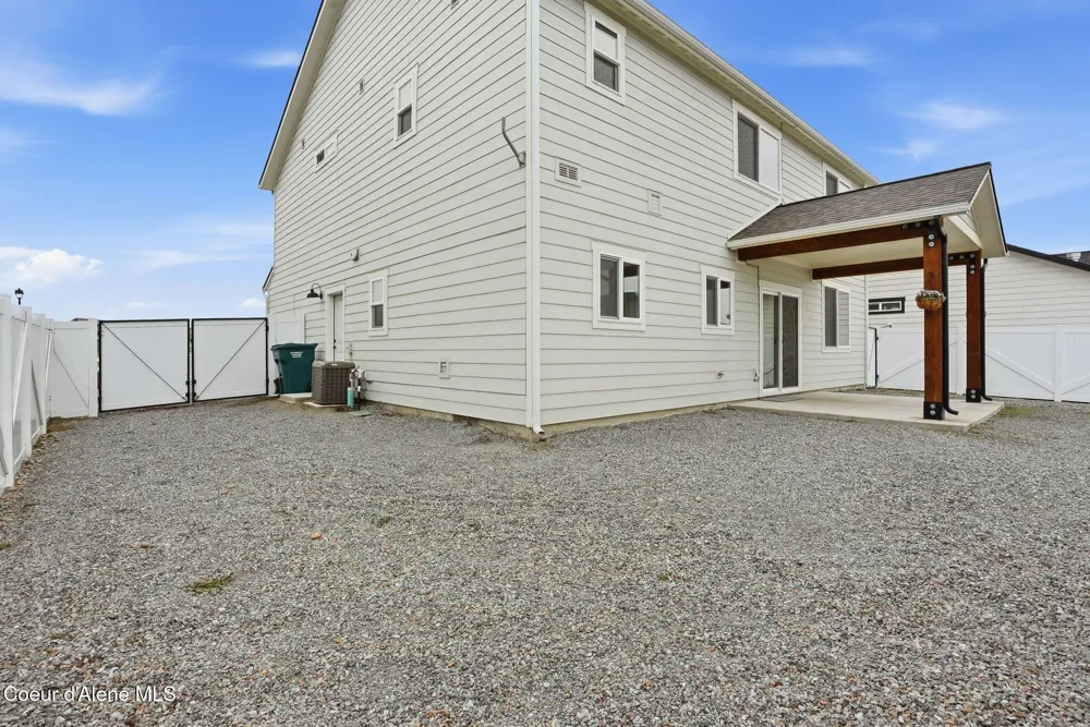 8323 W Splitrail Avenue Rathdrum, ID 83858