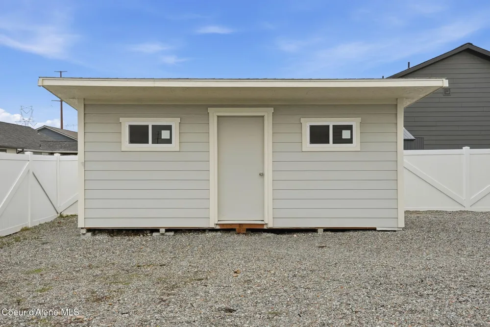 8323 W Splitrail Avenue Rathdrum, ID 83858