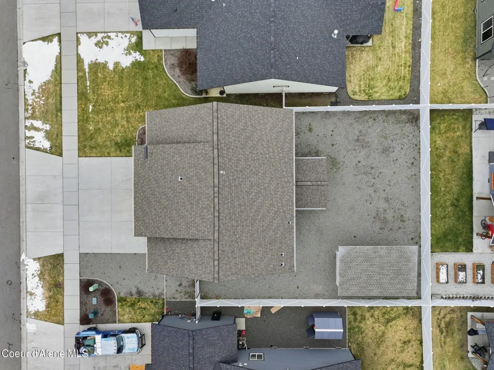 8323 W Splitrail Avenue Rathdrum, ID 83858