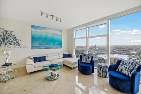 1830 S OCEAN DR #4307