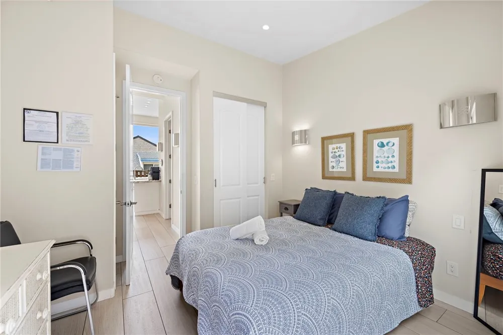 1504 W Oceanfront #5 Newport Beach, CA 92663