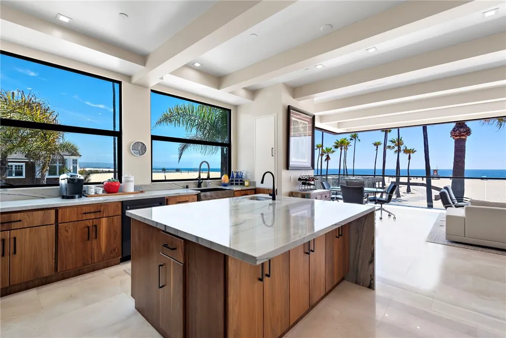 1504 W Oceanfront #5 Newport Beach, CA 92663