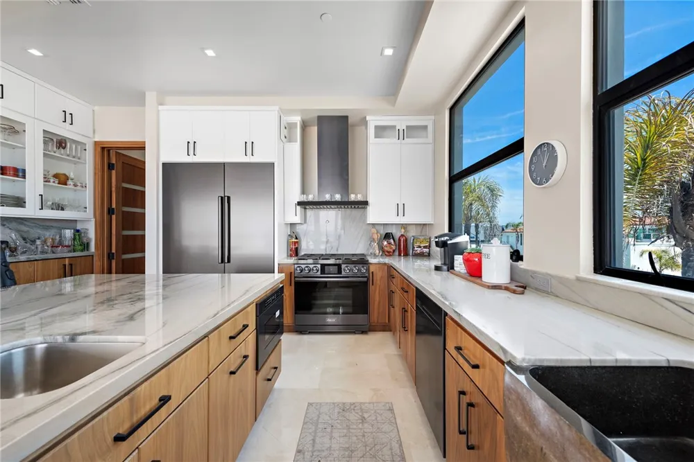 1504 W Oceanfront #5 Newport Beach, CA 92663