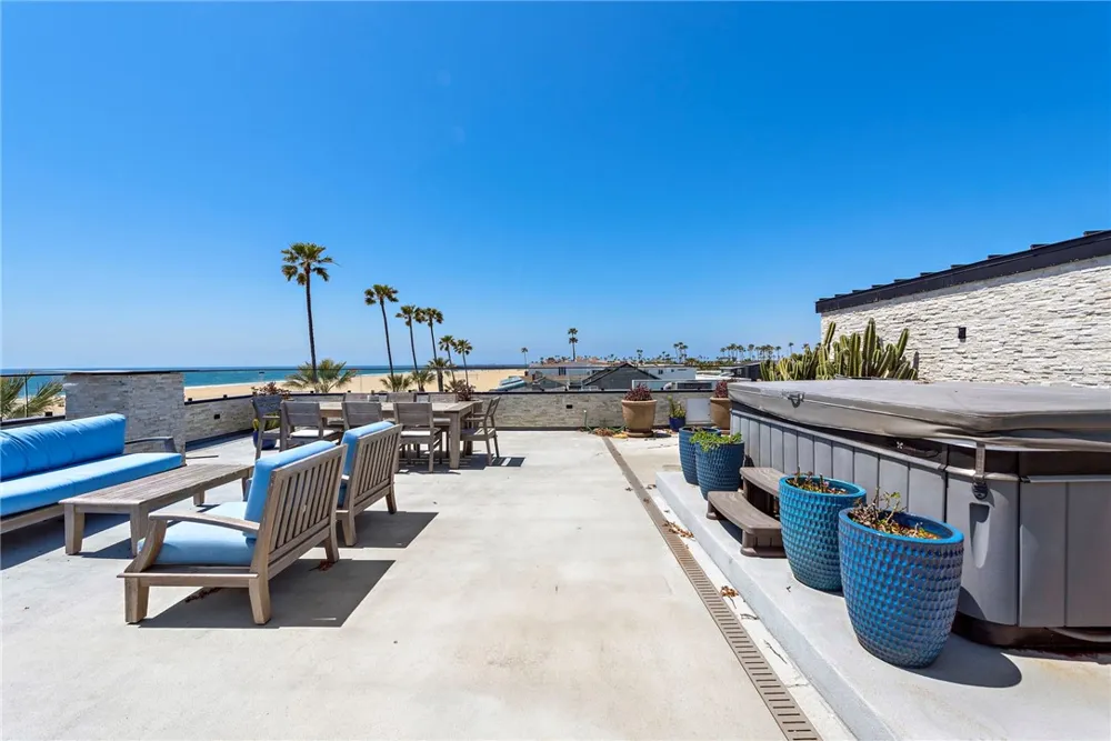 1504 W Oceanfront #5 Newport Beach, CA 92663