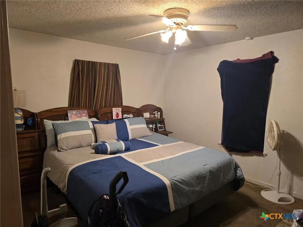 1517 School Street Gonzales, TX 78629