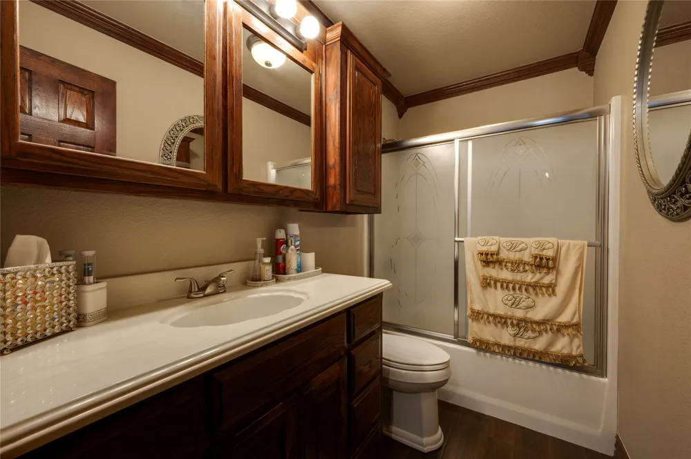 11776 E US Highway 82 Whitesboro, TX 76273