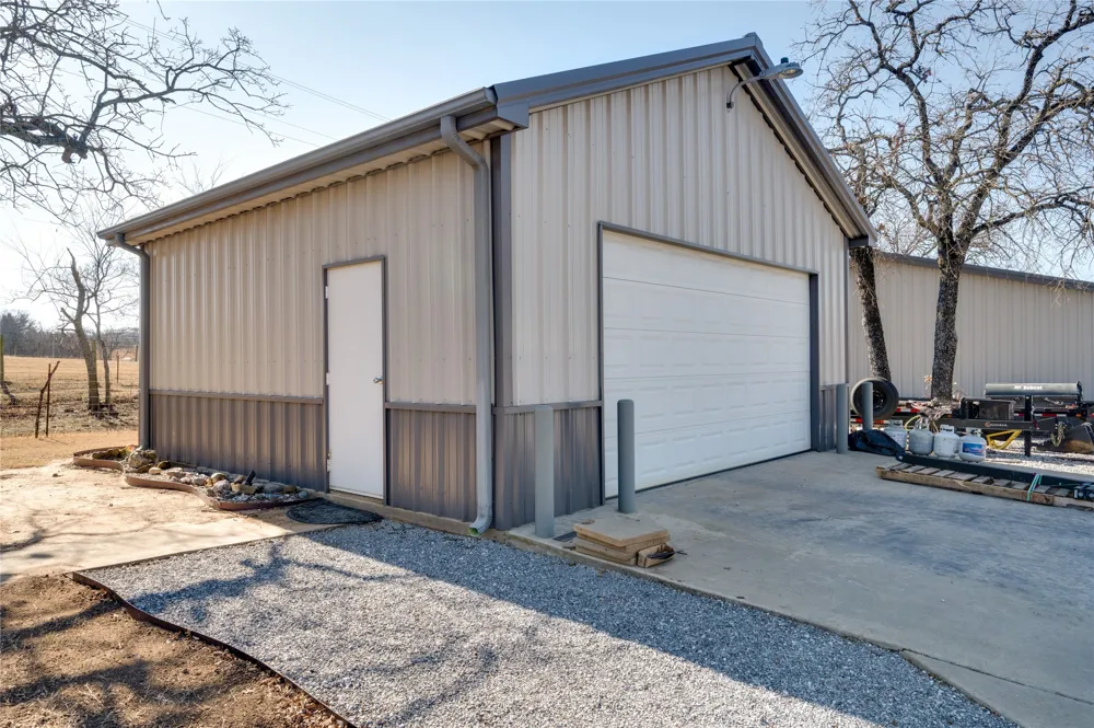 11776 E US Highway 82 Whitesboro, TX 76273