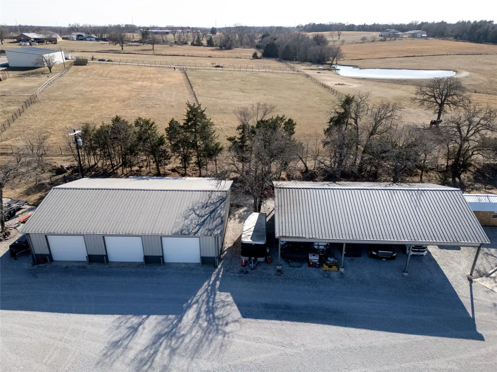 11776 E US Highway 82 Whitesboro, TX 76273