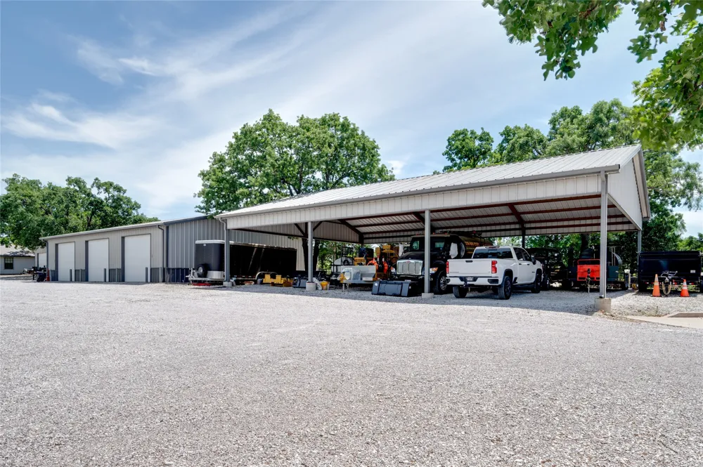 11776 E US Highway 82 Whitesboro, TX 76273