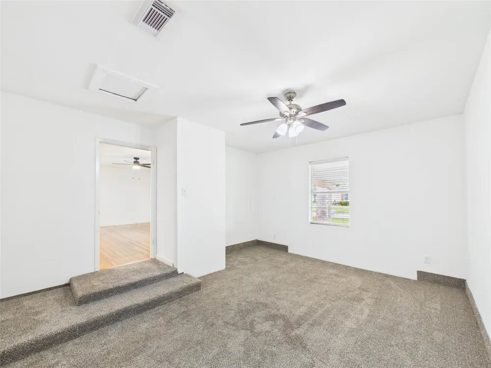 1006 Mac Drive Sweeny, TX 77480