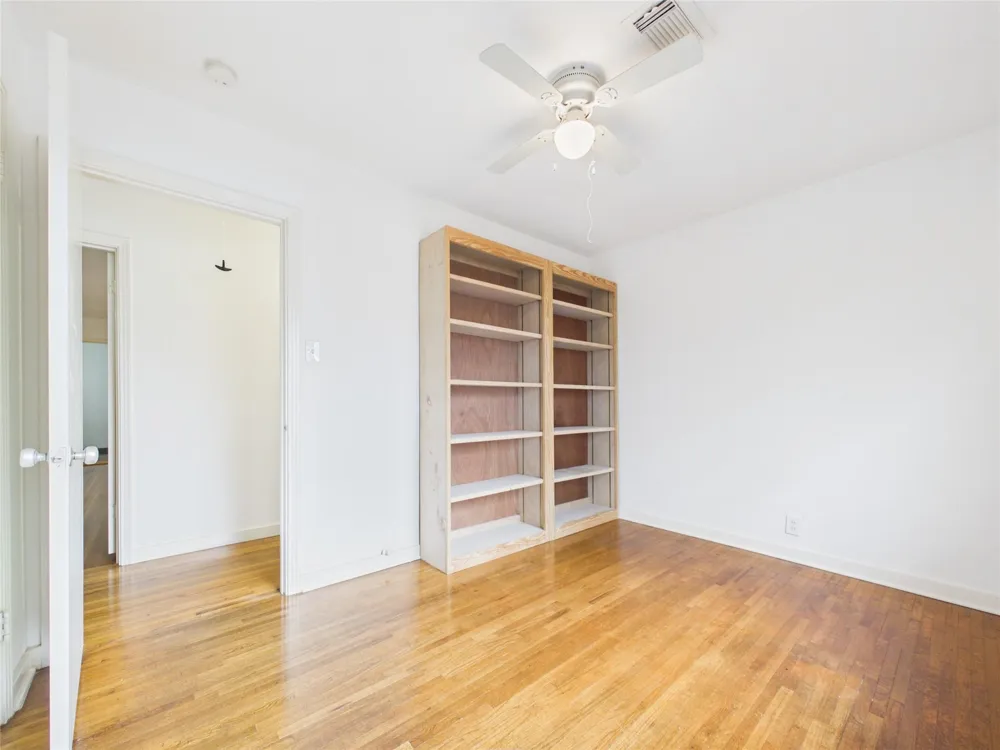 1006 Mac Drive Sweeny, TX 77480