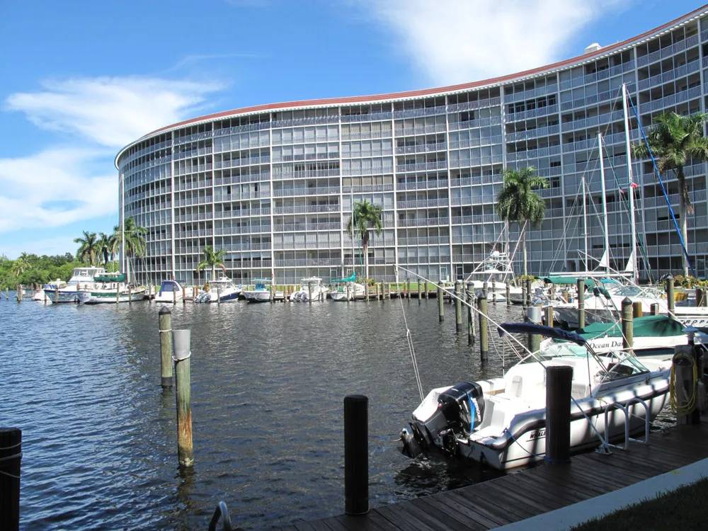 1319 E Hillsboro Boulevard #208