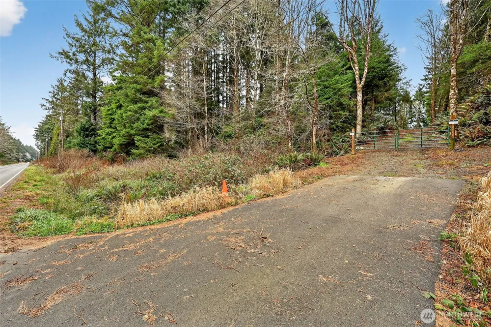 2776 State Route 109 Ocean City, WA 98569