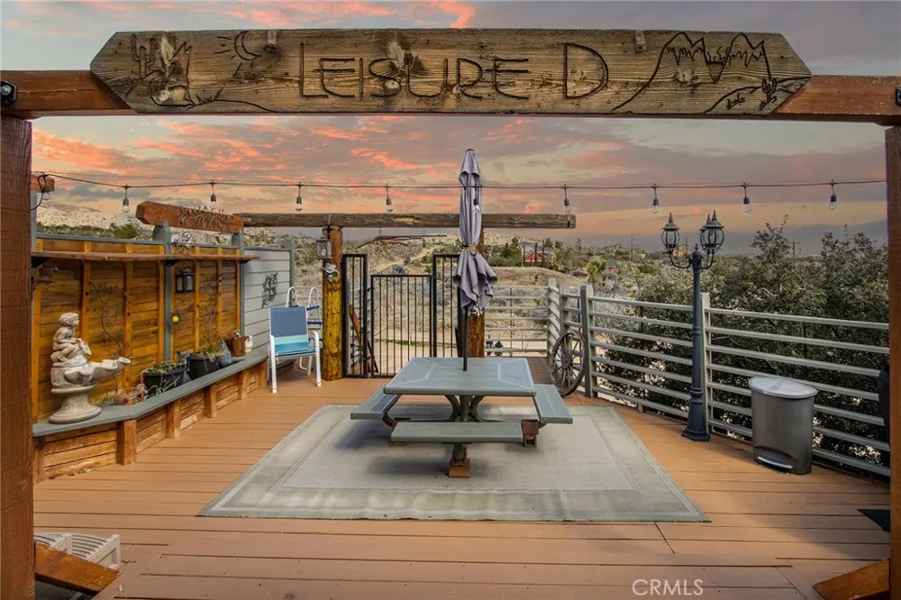 2863 Ox Yoke Pioneertown, CA 92268