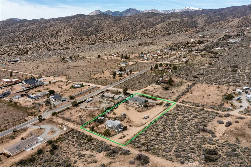 2863 Ox Yoke Pioneertown, CA 92268