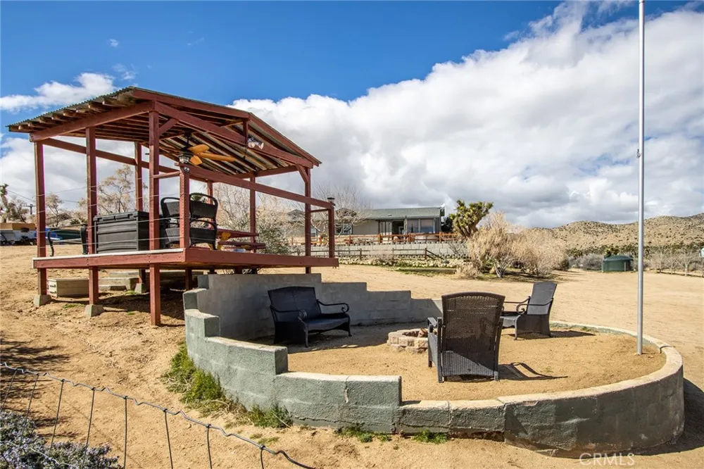 2863 Ox Yoke Pioneertown, CA 92268
