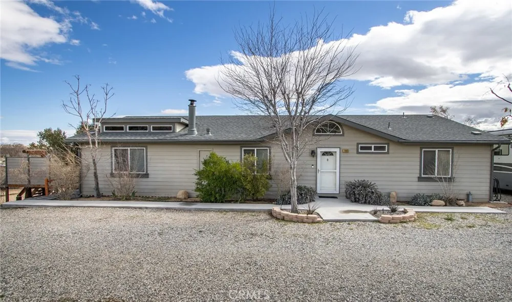 2863 Ox Yoke Pioneertown, CA 92268