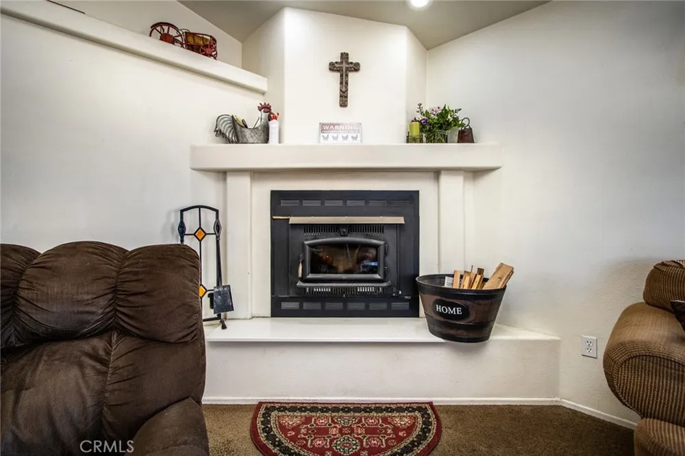 2863 Ox Yoke Pioneertown, CA 92268