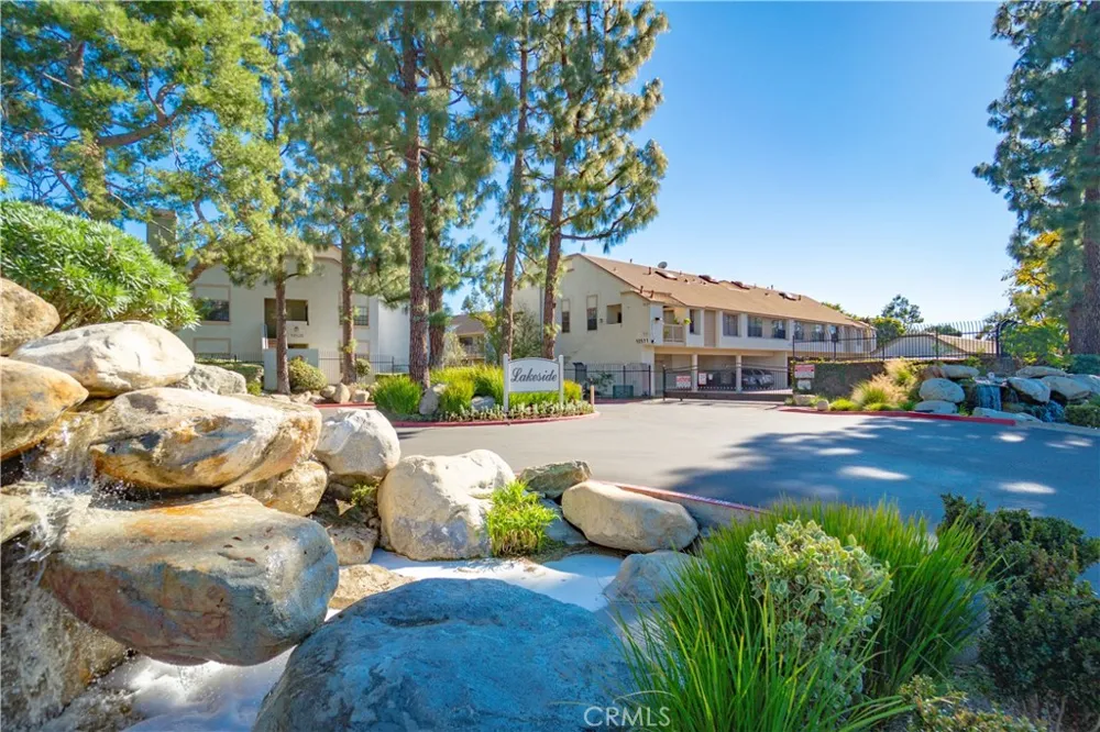 10591 Lakeside S #198