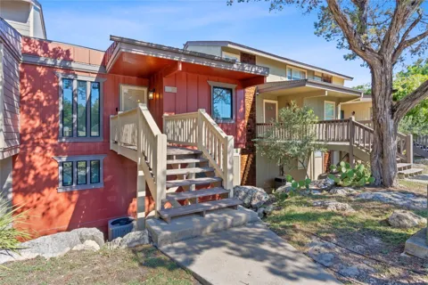 111 Comanche Point