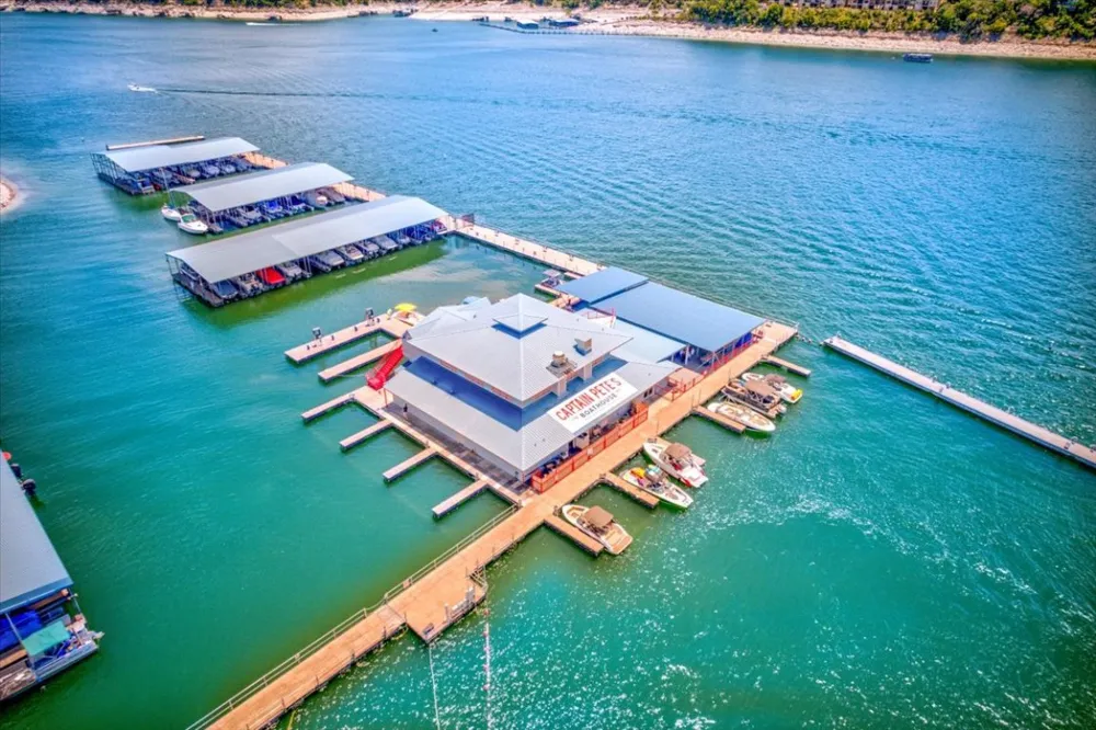 111 Comanche Point Point Venture, TX 78645