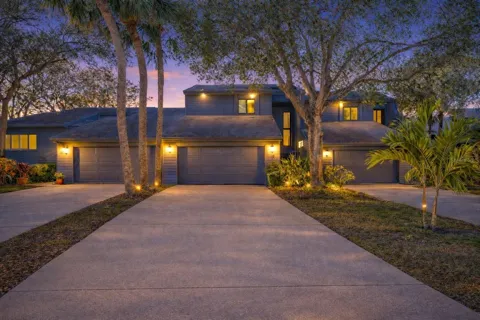 12 MARINER DRIVE #12