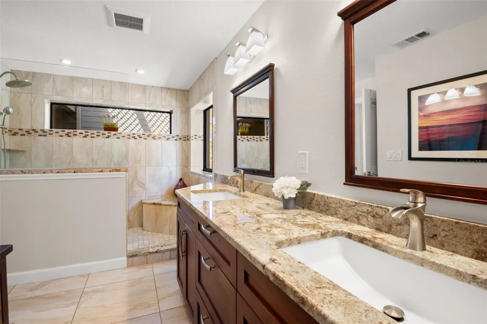 12 MARINER DRIVE #12 Tarpon Springs, FL 34689