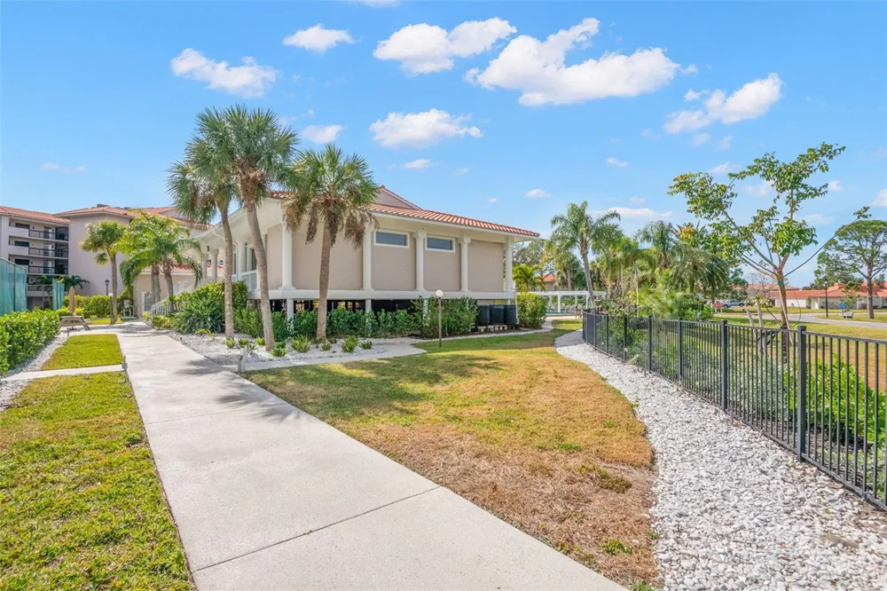 12 MARINER DRIVE #12 Tarpon Springs, FL 34689