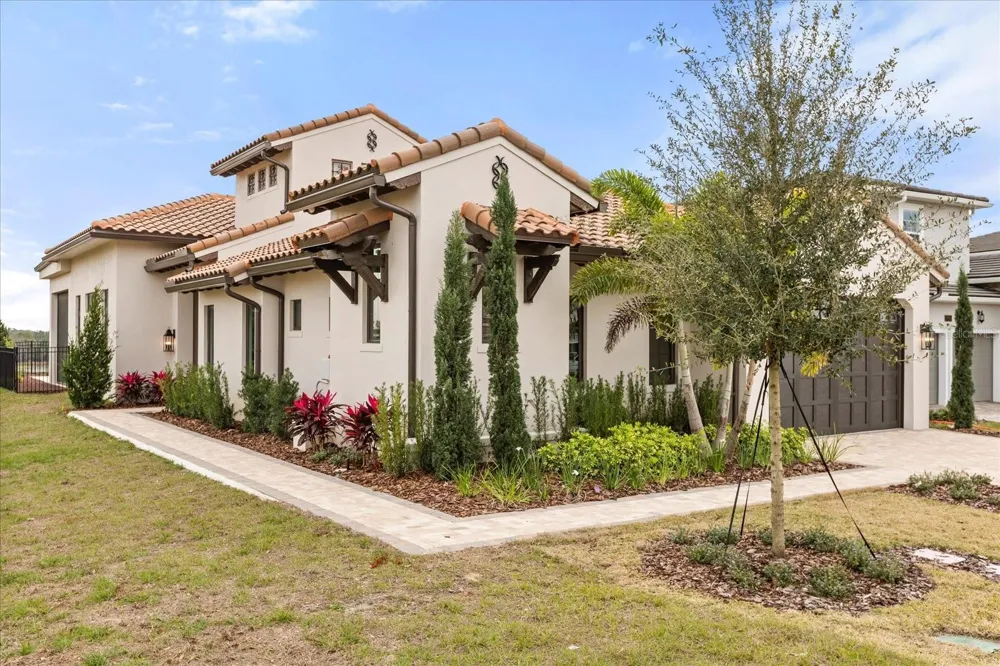 16001 VOLTERRA POINT Bella Collina, FL 34756