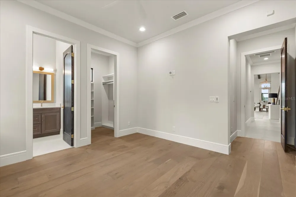 16001 VOLTERRA POINT Bella Collina, FL 34756