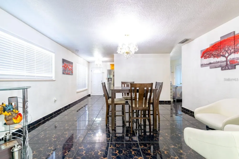 804 ENGEL DRIVE Orlando, FL 32807
