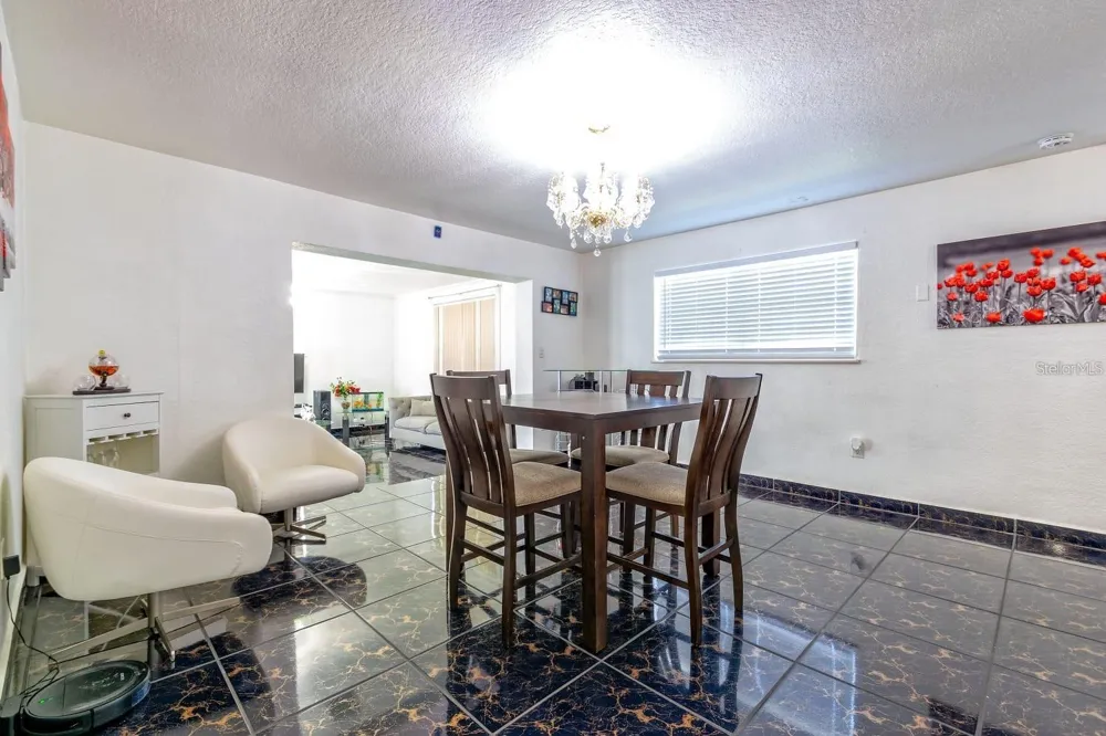 804 ENGEL DRIVE Orlando, FL 32807