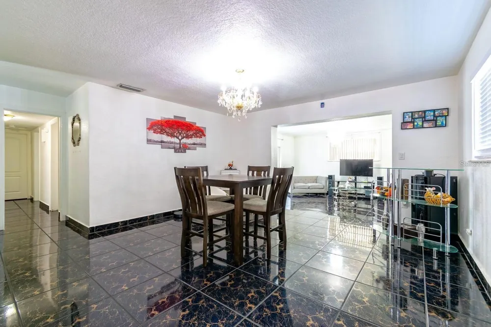 804 ENGEL DRIVE Orlando, FL 32807